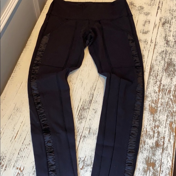 Lululemon leggings - Picture 1 of 5